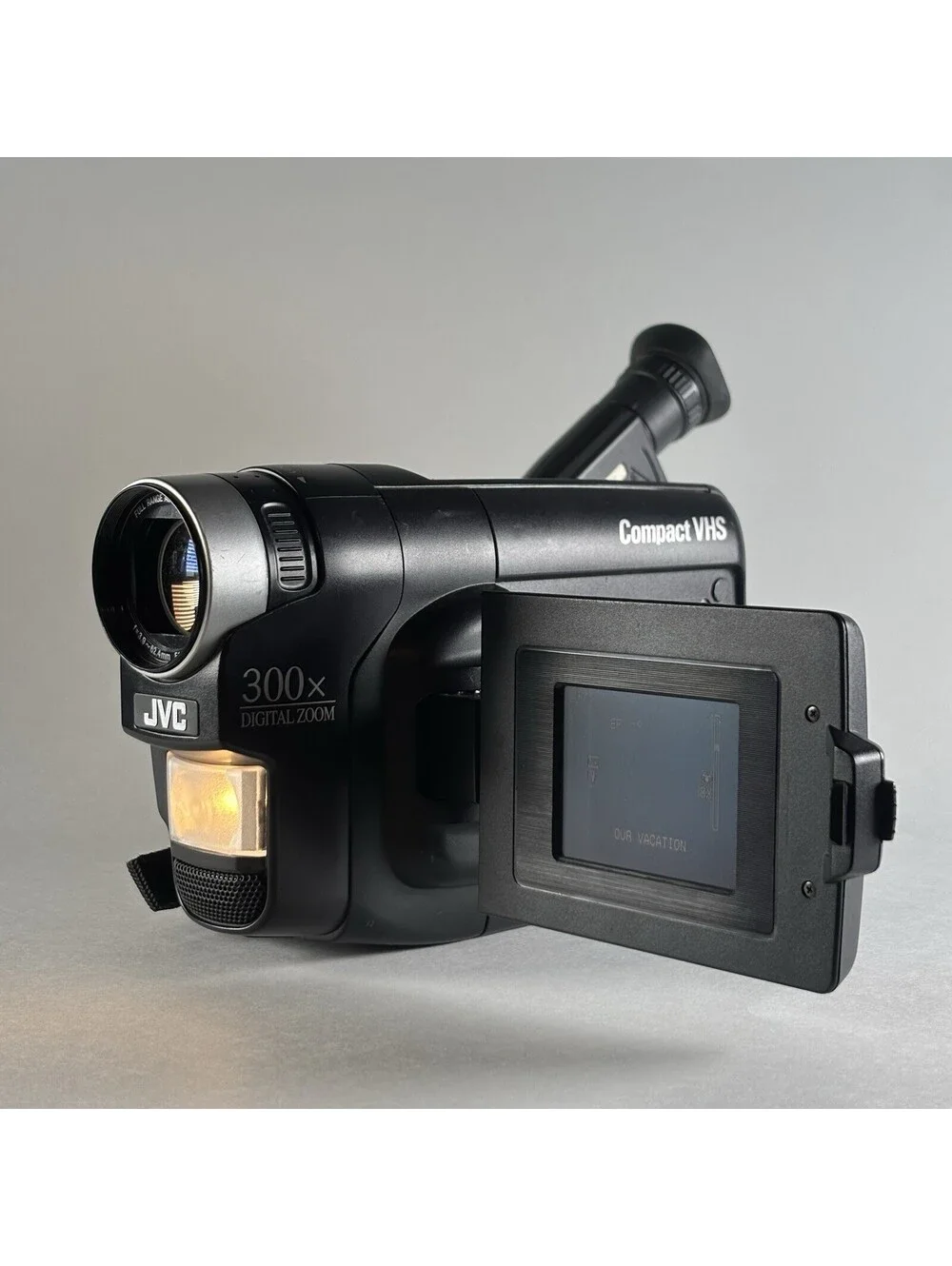 JVC GR-AXM225U Compact VHS C Camcorder Tested NO BATTERY